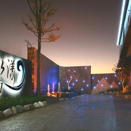 Spring Young Motel Fengyuan Exterior foto