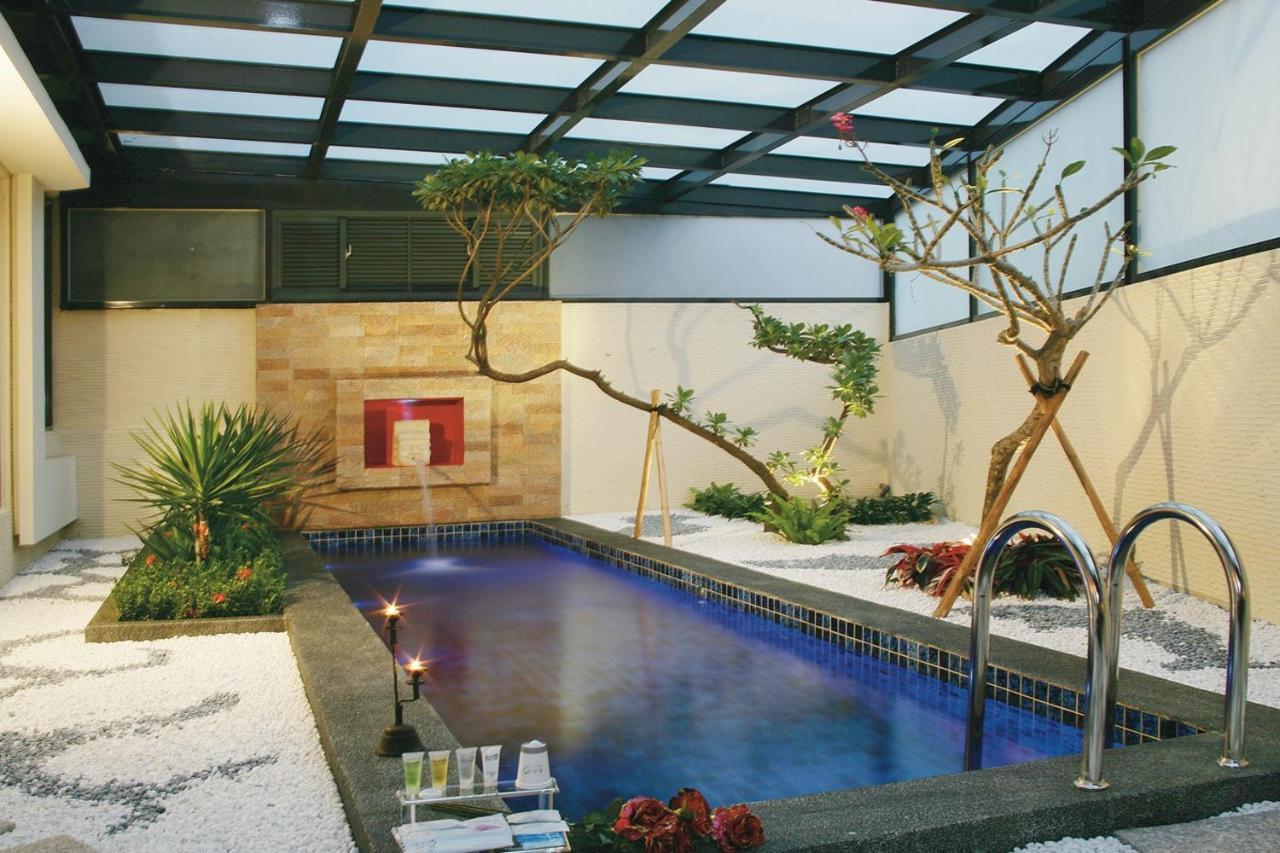 Spring Young Motel Fengyuan Exterior foto