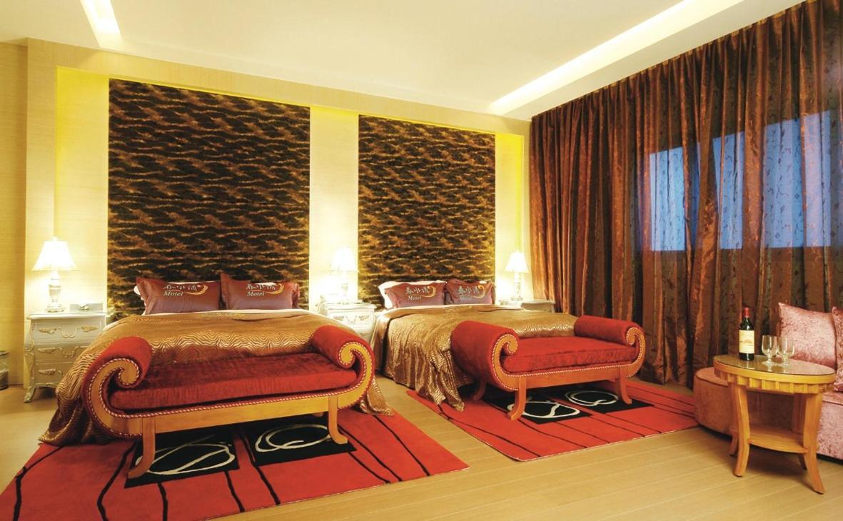 Spring Young Motel Fengyuan Exterior foto