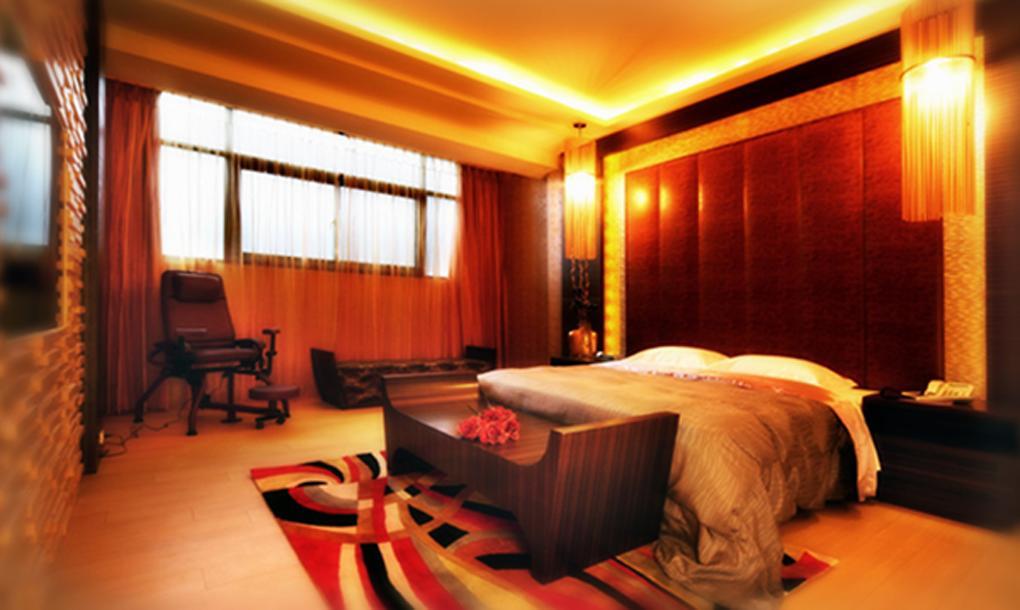 Spring Young Motel Fengyuan Exterior foto