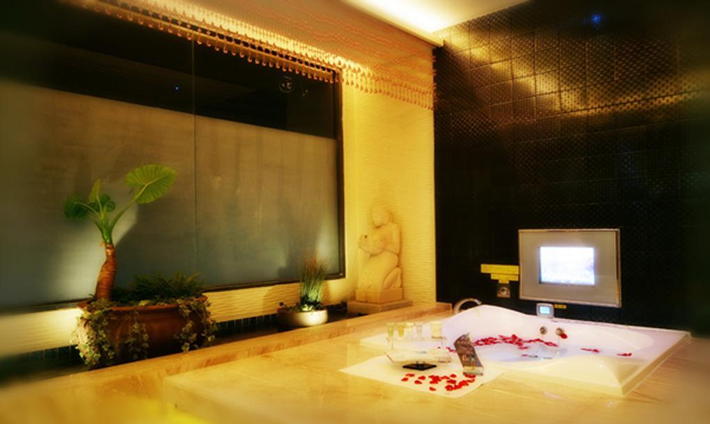 Spring Young Motel Fengyuan Exterior foto