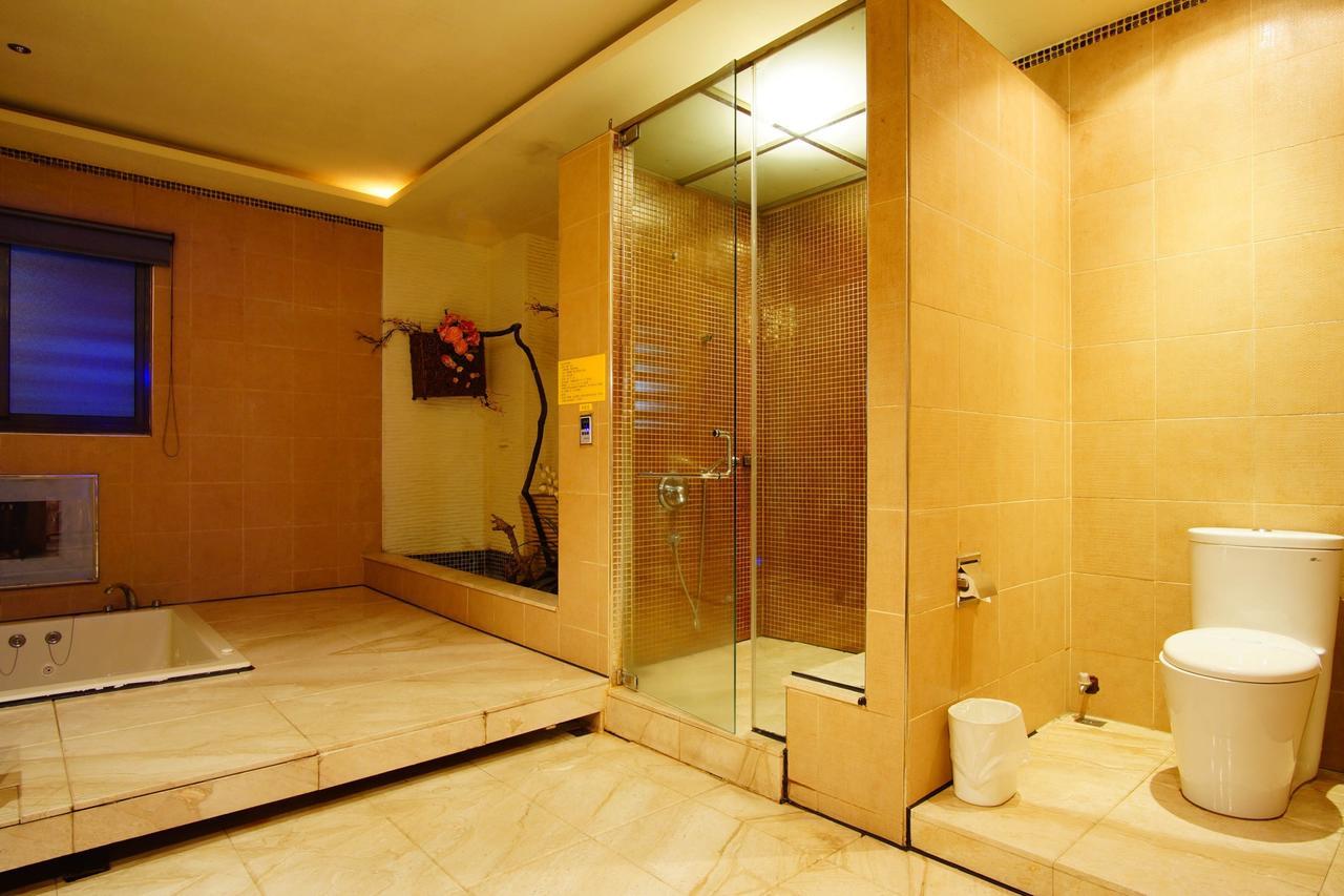 Spring Young Motel Fengyuan Exterior foto